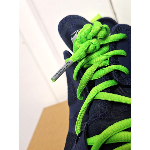 Nike Air Max Typha 2 NFL Seattle Seahawks Blue Green Sneakers size 11 AR0516-400 main image 6